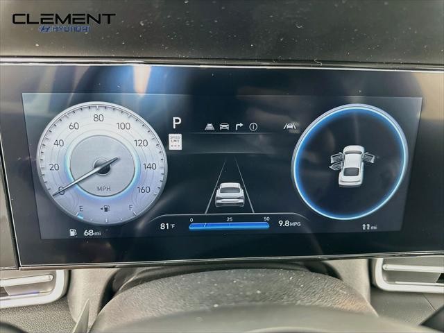 Hyundai Elantra Vehicle Full-screen Gallery Image 16