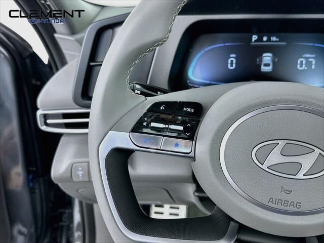 Hyundai Elantra Vehicle Full-screen Gallery Image 14