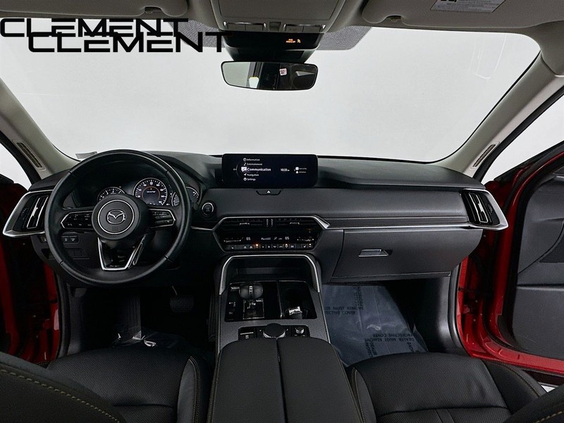 Mazda CX-90 Vehicle Full-screen Gallery Image 15