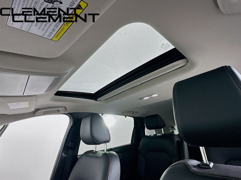 Mazda CX-90 Vehicle Full-screen Gallery Image 33