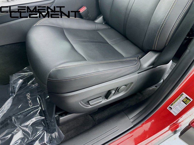 Mazda CX-90 Vehicle Full-screen Gallery Image 36