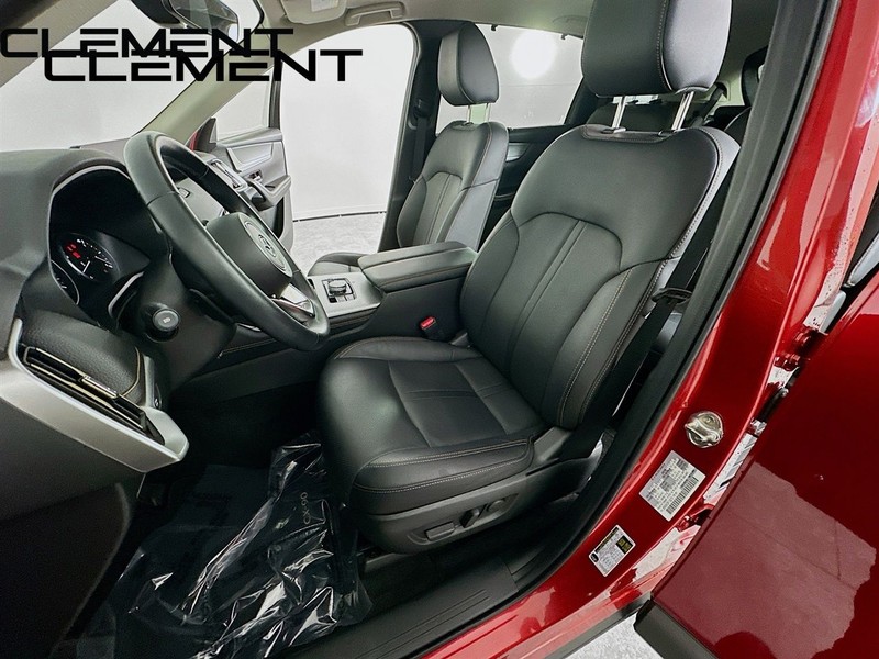 Mazda CX-90 Vehicle Full-screen Gallery Image 37