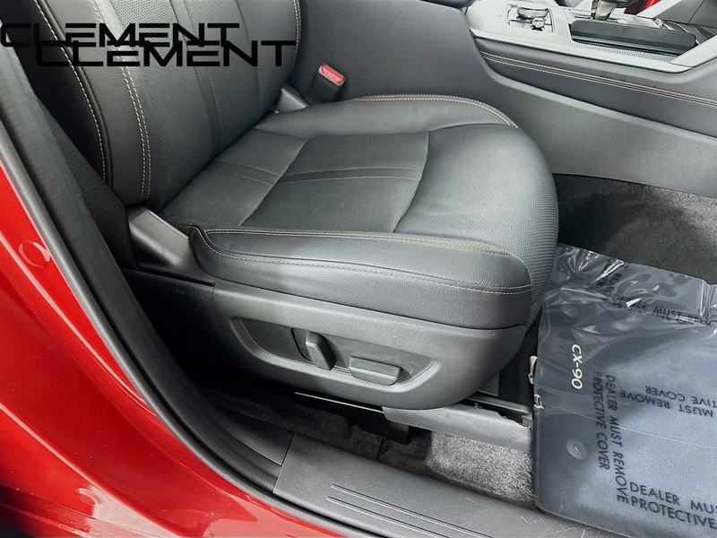 Mazda CX-90 Vehicle Full-screen Gallery Image 42