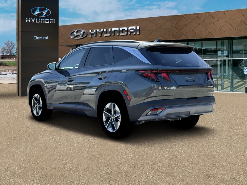 Hyundai Tucson Plug-In Hybrid Vehicle Full-screen Gallery Image 5