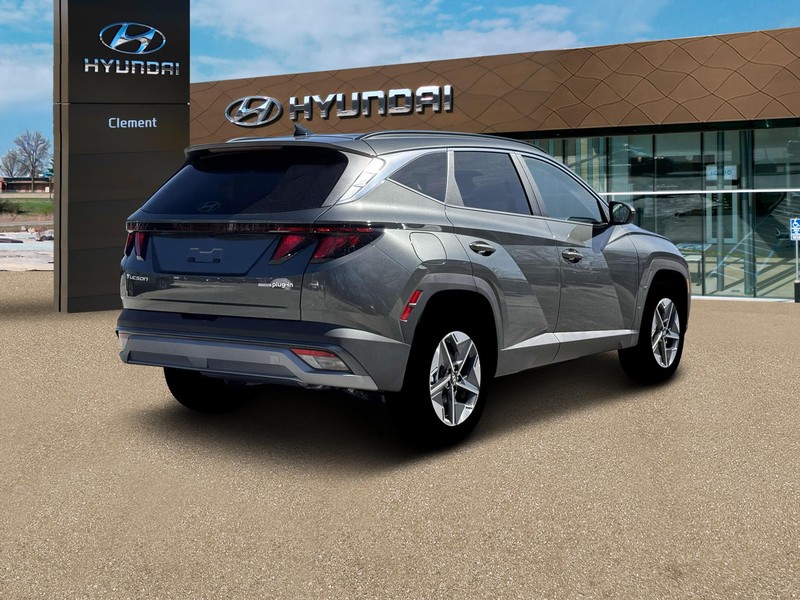 Hyundai Tucson Plug-In Hybrid Vehicle Full-screen Gallery Image 7