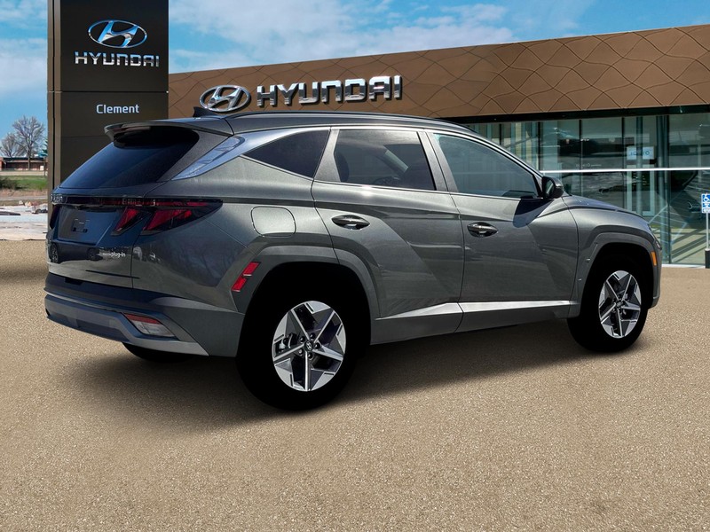 Hyundai Tucson Plug-In Hybrid Vehicle Full-screen Gallery Image 8