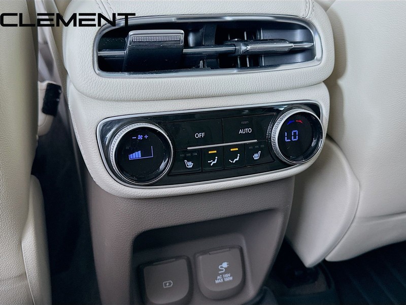 Genesis GV80 Vehicle Full-screen Gallery Image 35