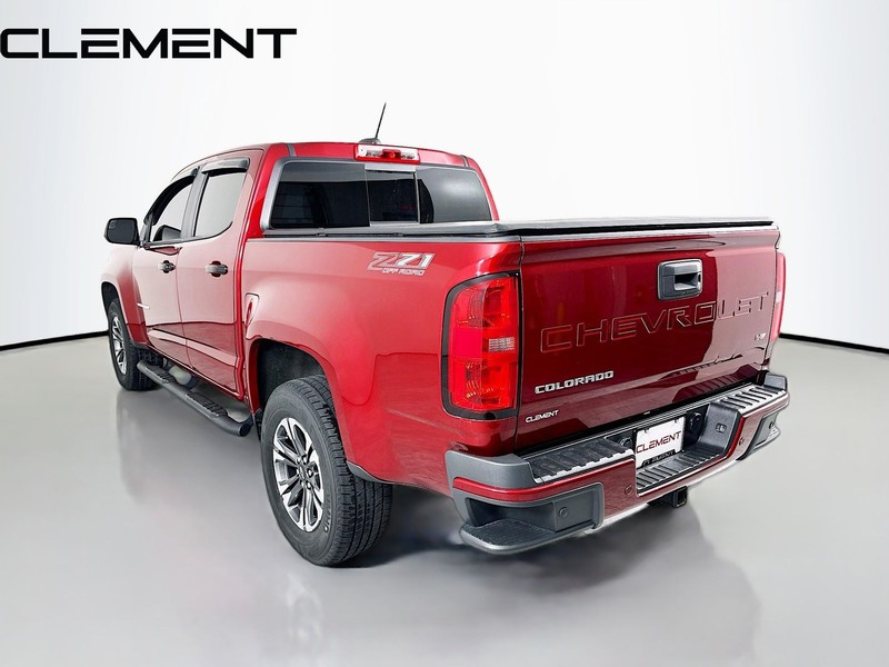 Chevrolet Colorado Vehicle Full-screen Gallery Image 10