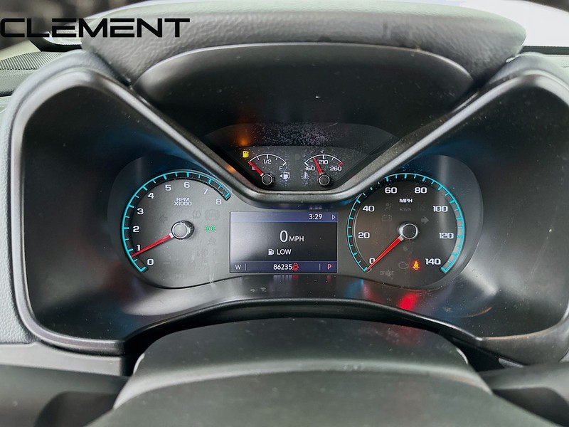 Chevrolet Colorado Vehicle Full-screen Gallery Image 18