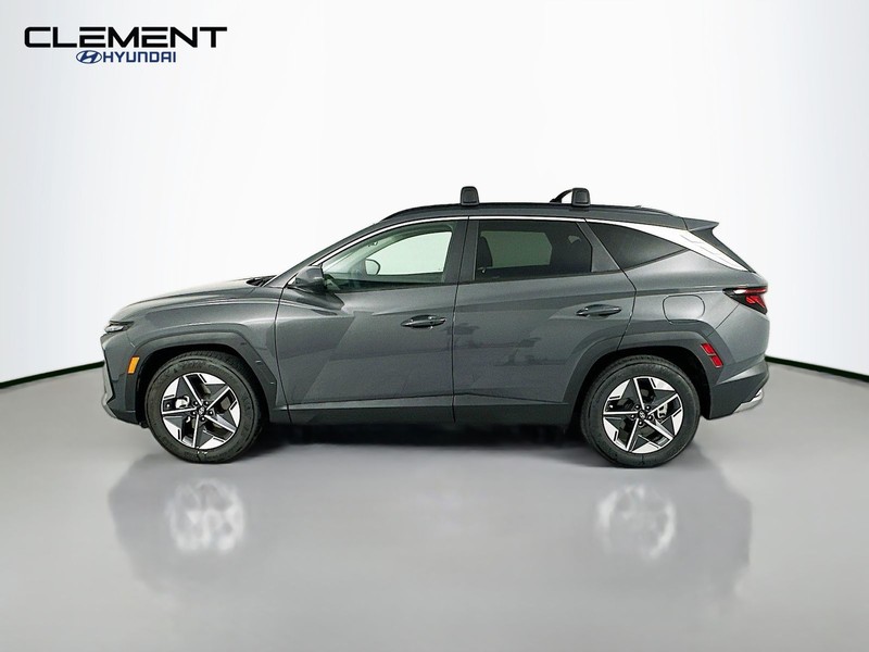 Hyundai Tucson Vehicle Full-screen Gallery Image 4