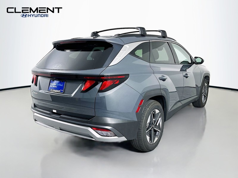 Hyundai Tucson Vehicle Full-screen Gallery Image 6