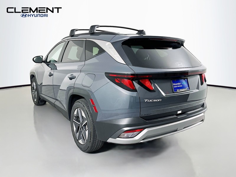 Hyundai Tucson Vehicle Full-screen Gallery Image 8