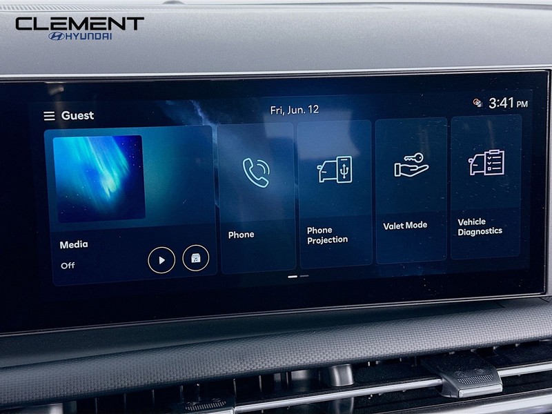 Hyundai Tucson Vehicle Full-screen Gallery Image 17