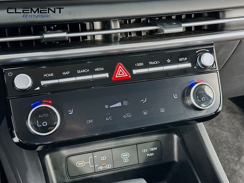 Hyundai Tucson Vehicle Full-screen Gallery Image 19