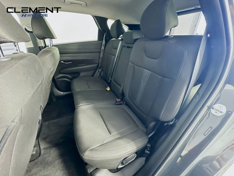 Hyundai Tucson Vehicle Full-screen Gallery Image 27
