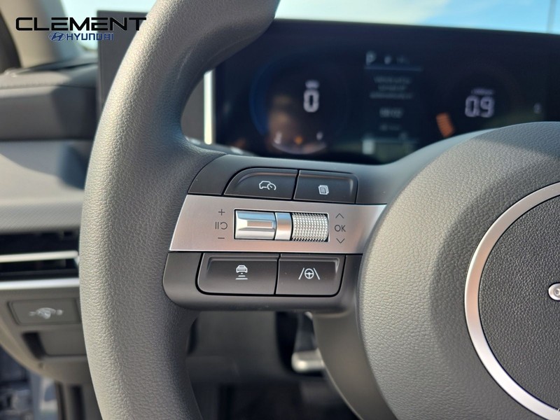 Hyundai Sonata Vehicle Full-screen Gallery Image 14