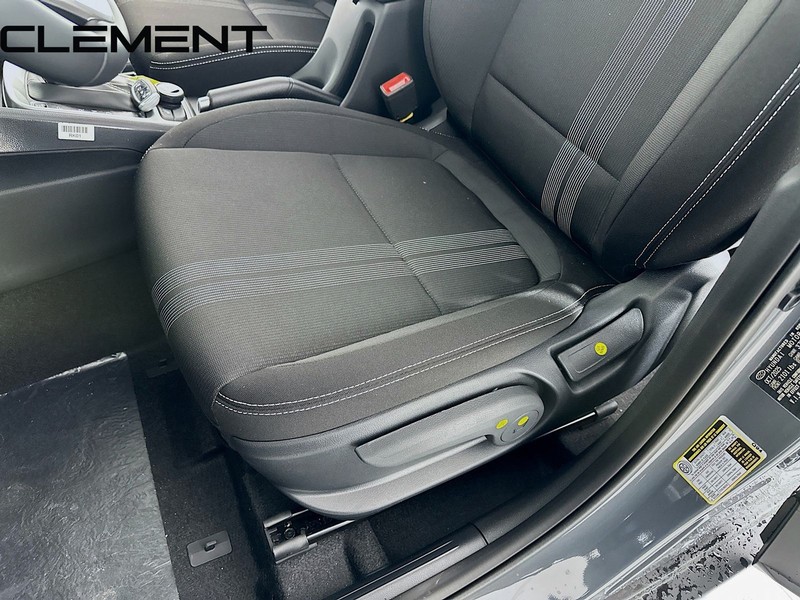 Hyundai Venue Vehicle Full-screen Gallery Image 28