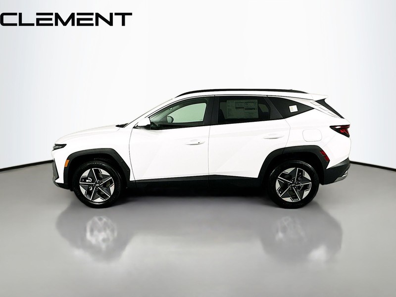 Hyundai Tucson Vehicle Full-screen Gallery Image 6