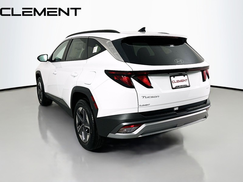 Hyundai Tucson Vehicle Full-screen Gallery Image 10