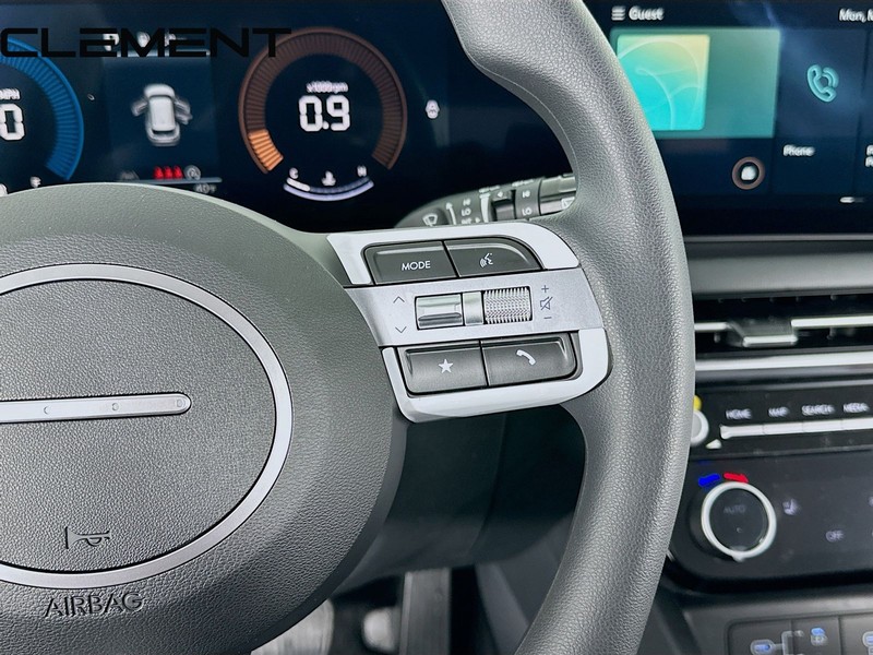 Hyundai Tucson Vehicle Full-screen Gallery Image 17