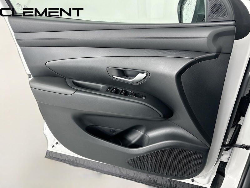 Hyundai Tucson Vehicle Full-screen Gallery Image 27