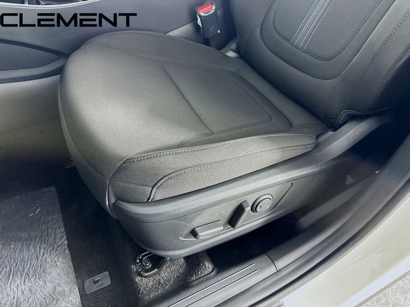 Hyundai Tucson Vehicle Full-screen Gallery Image 28