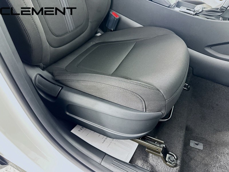 Hyundai Tucson Vehicle Full-screen Gallery Image 33