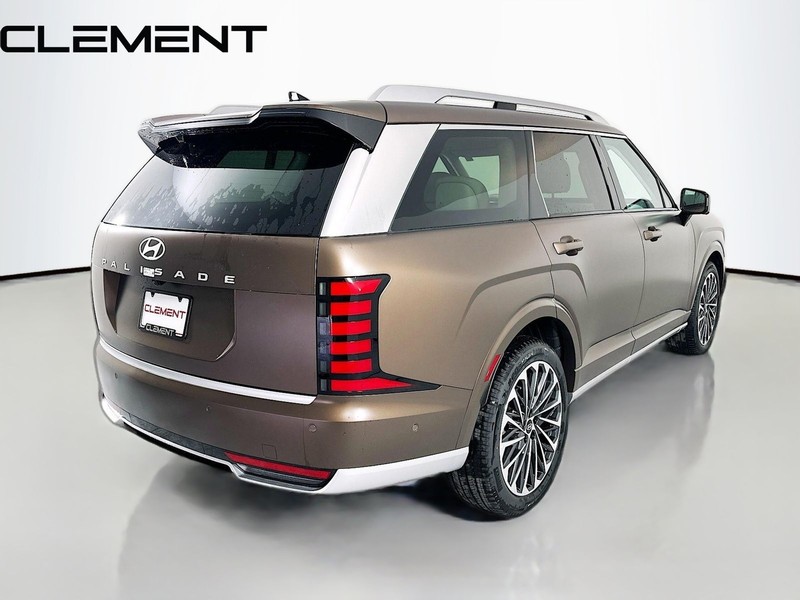 Hyundai Palisade Vehicle Full-screen Gallery Image 7