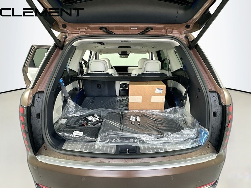 Hyundai Palisade Vehicle Full-screen Gallery Image 11