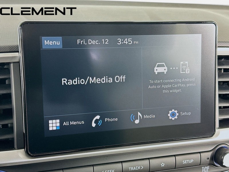 Hyundai Venue Vehicle Full-screen Gallery Image 19