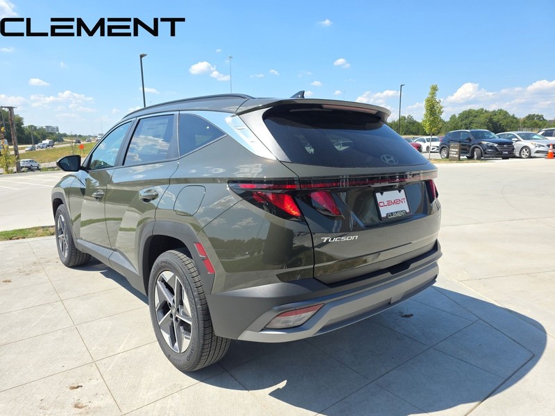 Hyundai Tucson Vehicle Full-screen Gallery Image 10