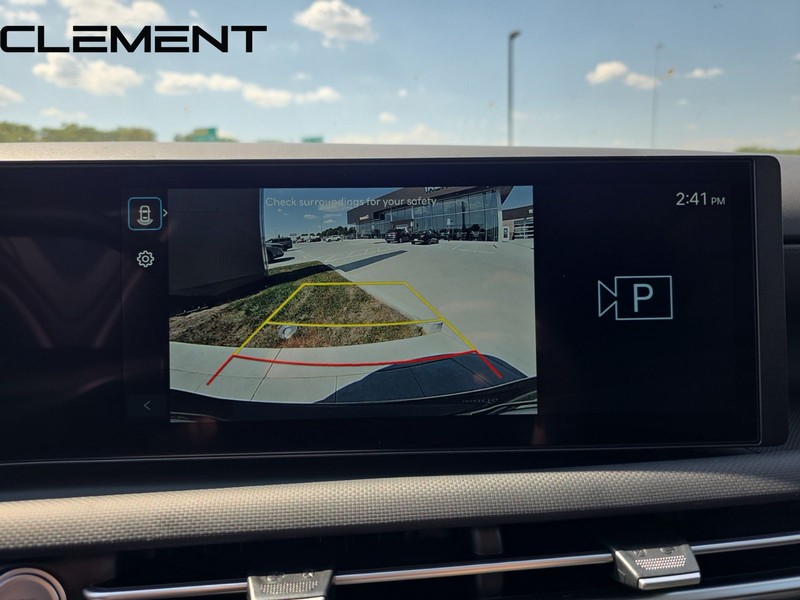 Hyundai Tucson Vehicle Full-screen Gallery Image 23