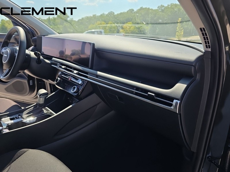 Hyundai Tucson Vehicle Full-screen Gallery Image 37