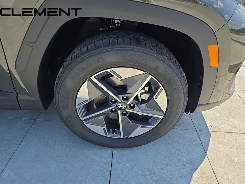 Hyundai Tucson Vehicle Full-screen Gallery Image 39
