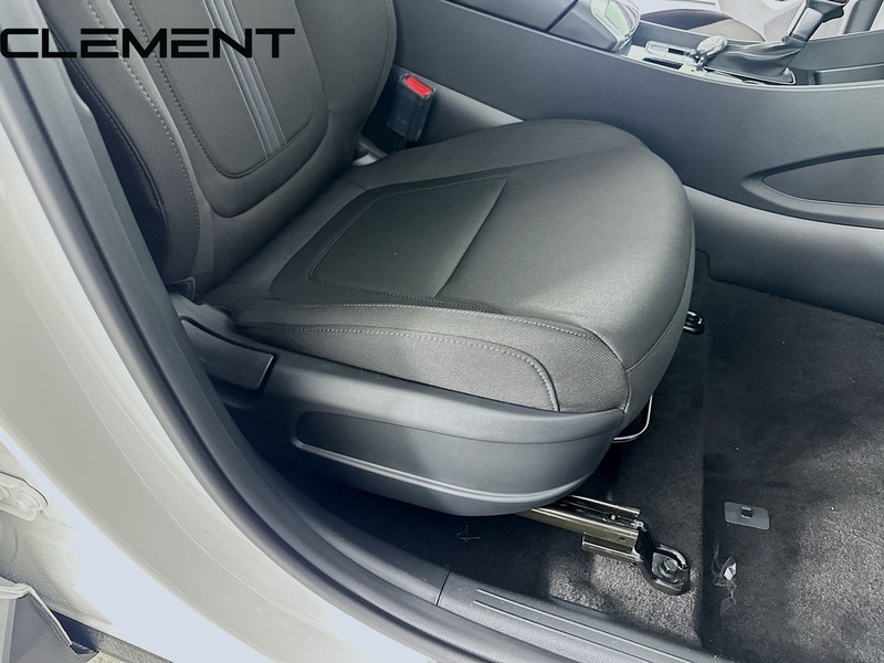 Hyundai Tucson Vehicle Full-screen Gallery Image 33