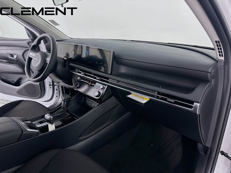 Hyundai Tucson Vehicle Full-screen Gallery Image 34