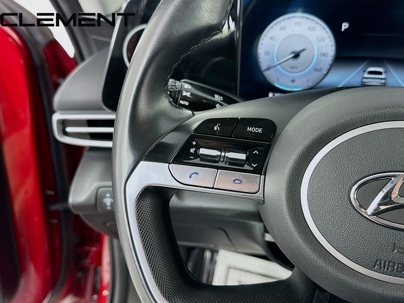 Hyundai Elantra Vehicle Full-screen Gallery Image 15