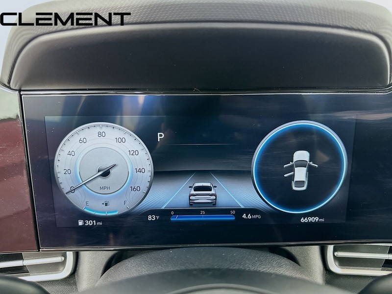Hyundai Elantra Vehicle Full-screen Gallery Image 18
