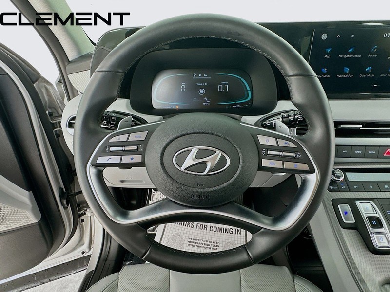 Hyundai Palisade Vehicle Full-screen Gallery Image 14