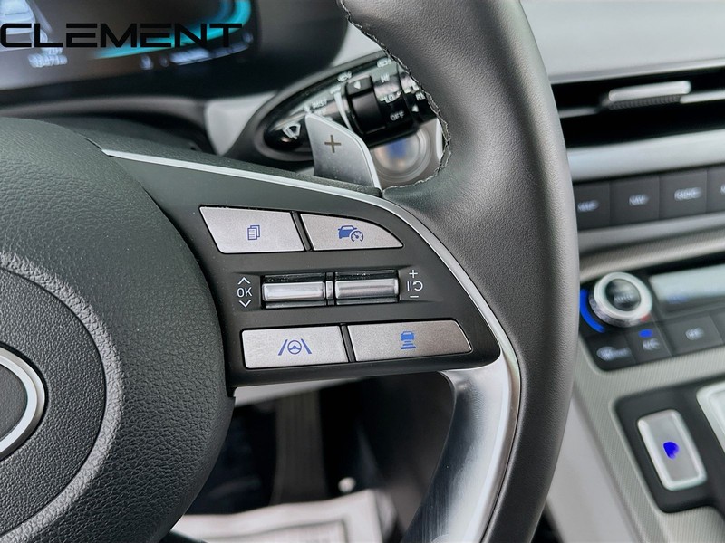 Hyundai Palisade Vehicle Full-screen Gallery Image 17