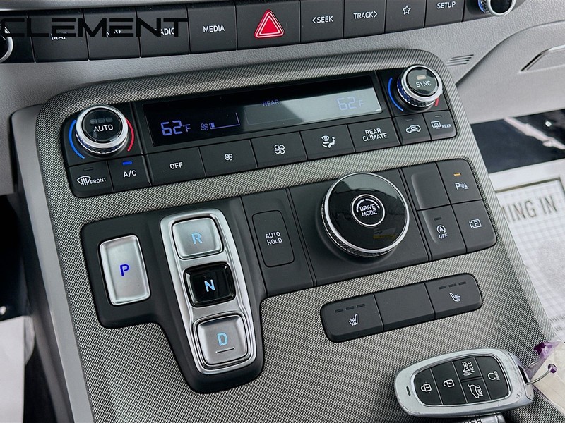 Hyundai Palisade Vehicle Full-screen Gallery Image 22