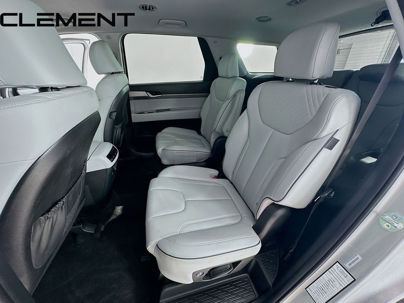 Hyundai Palisade Vehicle Full-screen Gallery Image 32