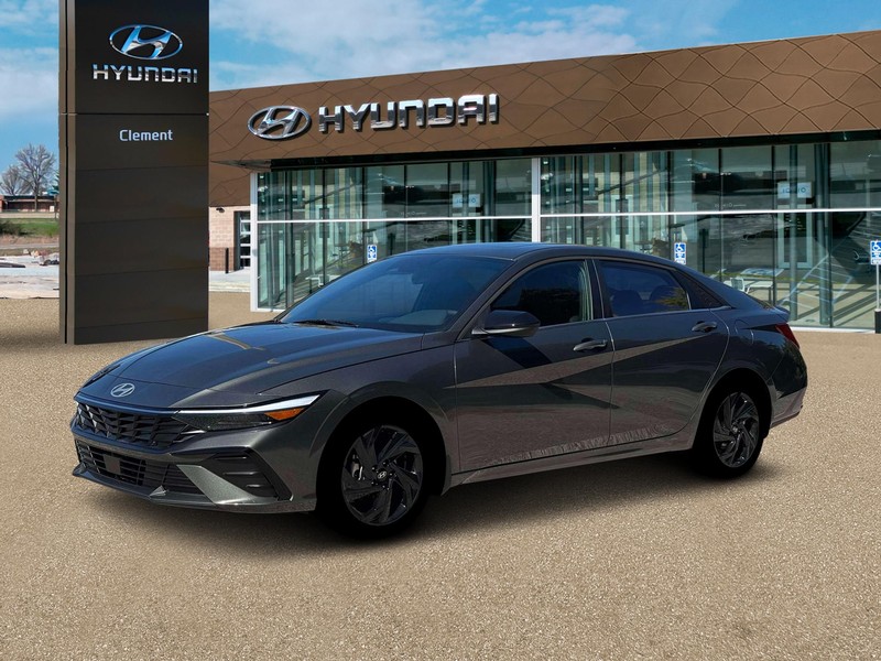 Hyundai Elantra Vehicle Full-screen Gallery Image 2