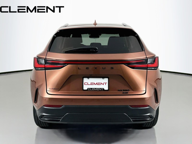 Lexus NX Vehicle Full-screen Gallery Image 8