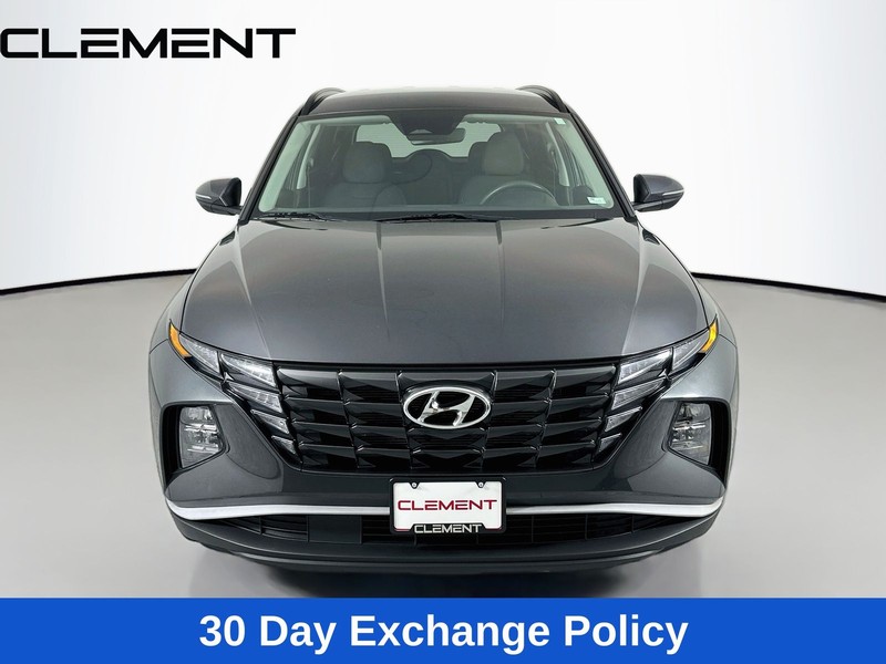 Hyundai Tucson Vehicle Image 03