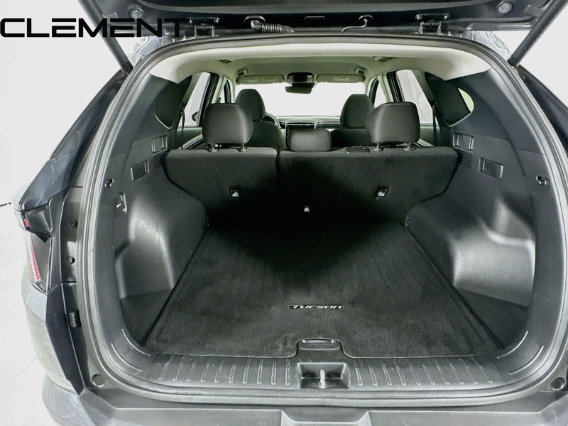 Hyundai Tucson Vehicle Image 11