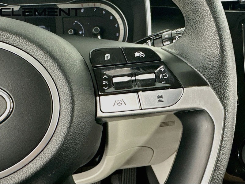 Hyundai Tucson Vehicle Image 15
