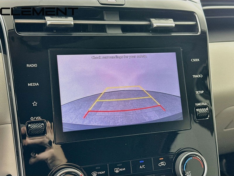 Hyundai Tucson Vehicle Image 19
