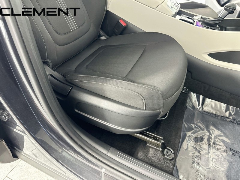 Hyundai Tucson Vehicle Image 32