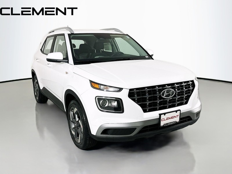 Hyundai Venue Vehicle Full-screen Gallery Image 5